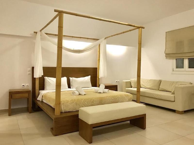 Queen Boutique Suites Mykonos Town Exterior photo