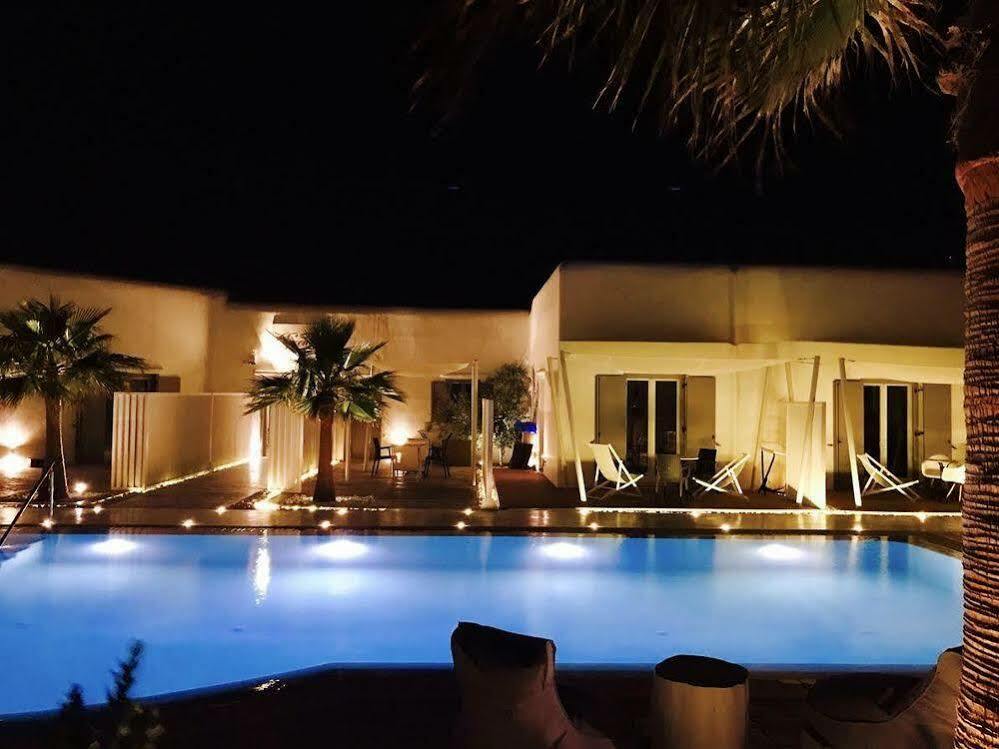 Queen Boutique Suites Mykonos Town Exterior photo